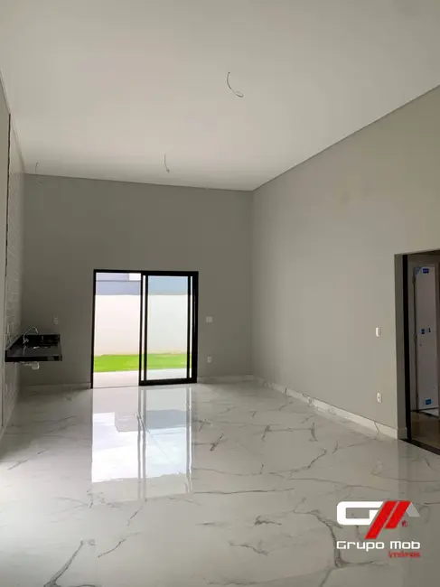 Foto 2 de Casa com 3 quartos à venda, 300m2 em Piracangaguá, Taubate - SP
