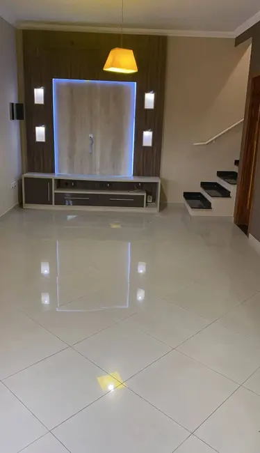 Foto 3 de Casa com 2 quartos à venda, 145m2 em Vila Albina, Taubate - SP