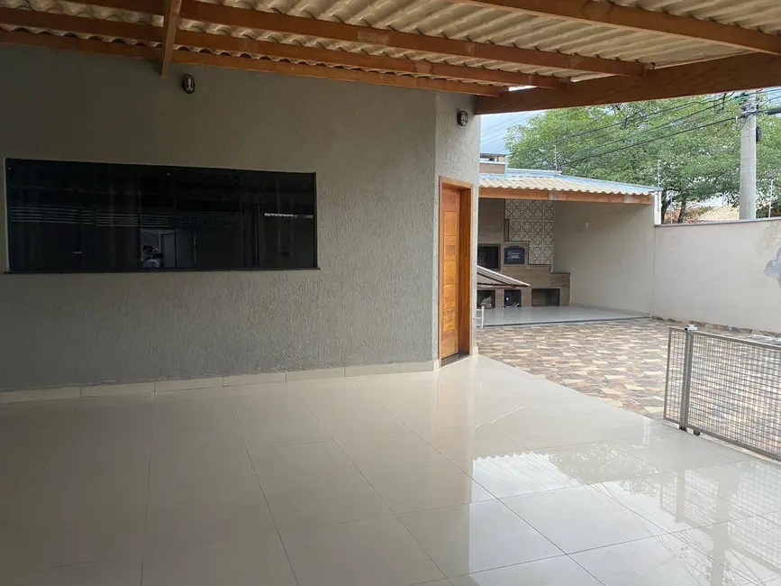 Foto 1 de Casa com 2 quartos à venda, 145m2 em Vila Albina, Taubate - SP