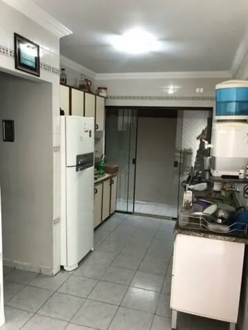 Foto 6 de Casa com 2 quartos à venda, 300m2 em Vila Costa, Taubate - SP