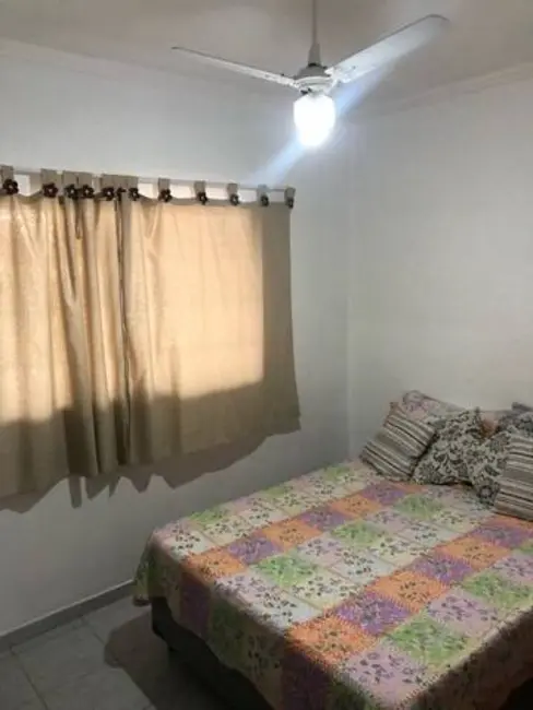 Foto 9 de Casa com 2 quartos à venda, 300m2 em Vila Costa, Taubate - SP