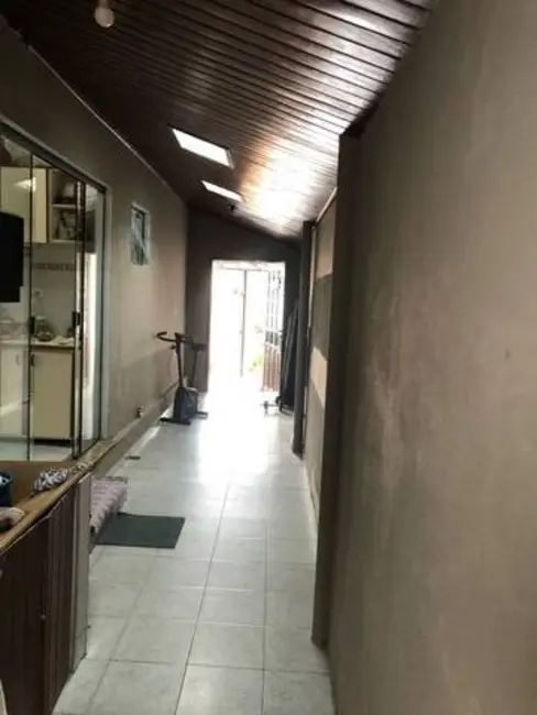 Foto 3 de Casa com 2 quartos à venda, 300m2 em Vila Costa, Taubate - SP