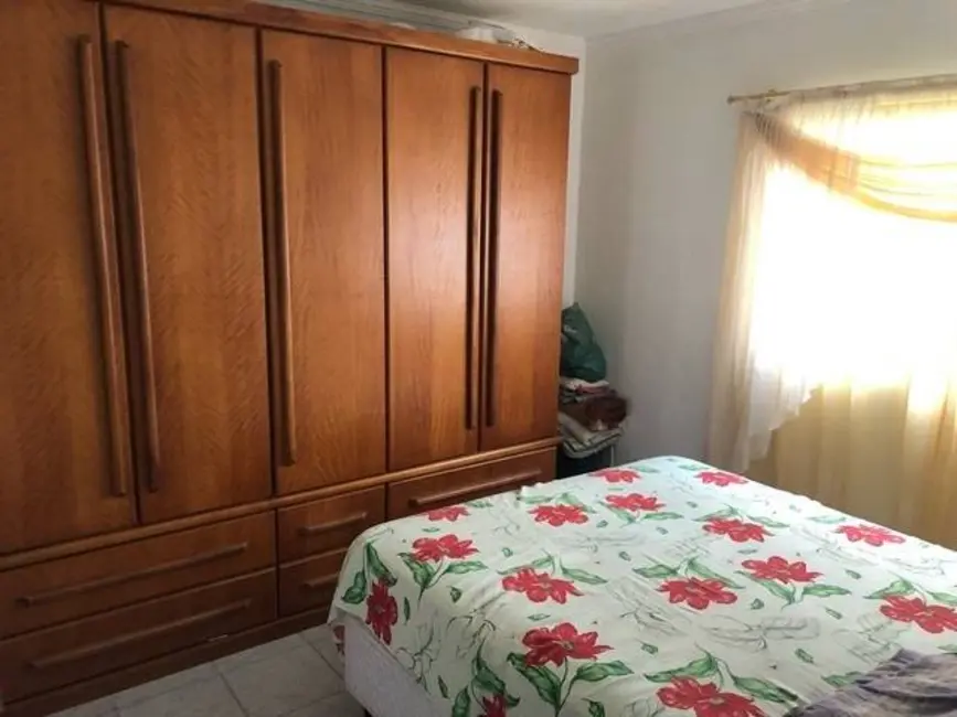 Foto 8 de Casa com 2 quartos à venda, 300m2 em Vila Costa, Taubate - SP