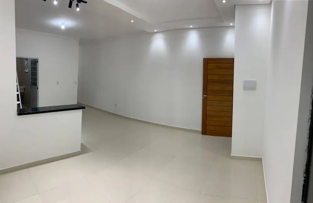 Foto 8 de Casa com 2 quartos à venda, 125m2 em Residencial Estoril, Taubate - SP