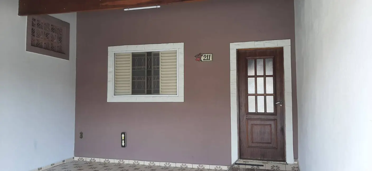 Foto 1 de Casa com 2 quartos à venda, 125m2 em Esplanada Santa Terezinha, Taubate - SP