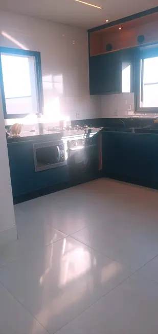 Casa com 3 quartos à venda, 300m2 em Parque Residencial Maria Elmira, Cacapava - SP - imagem 4 Foto 4 de Casa com 3 quartos à venda, 300m2 em Parque Residencial Maria Elmira, Cacapava - SP