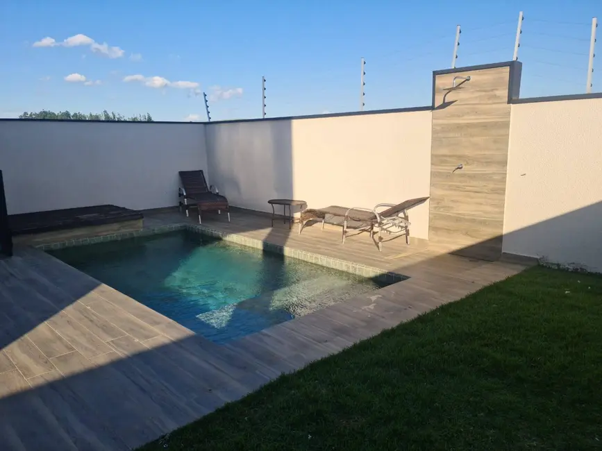 Casa com 3 quartos à venda, 300m2 em Parque Residencial Maria Elmira, Cacapava - SP - imagem 8 Foto 8 de Casa com 3 quartos à venda, 300m2 em Parque Residencial Maria Elmira, Cacapava - SP