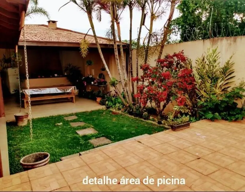 Foto 1 de Casa com 3 quartos à venda, 534m2 em Tremembe - SP