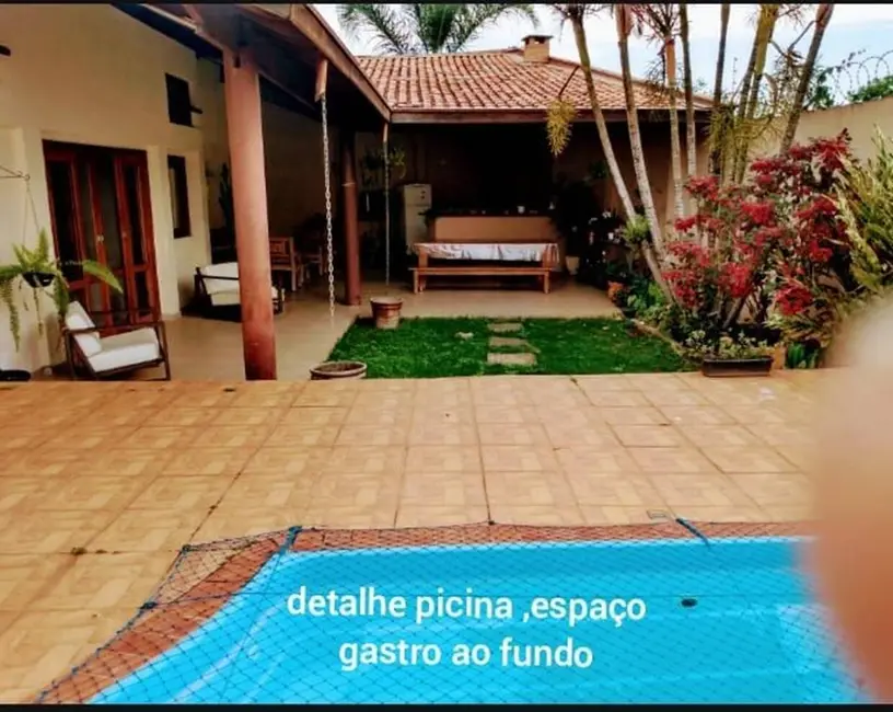 Foto 4 de Casa com 3 quartos à venda, 534m2 em Tremembe - SP