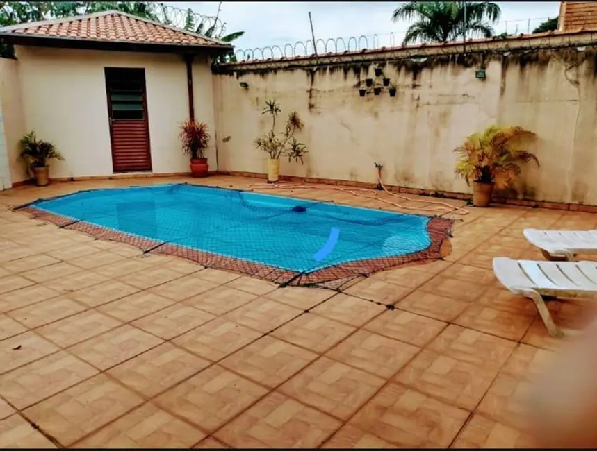 Foto 5 de Casa com 3 quartos à venda, 534m2 em Tremembe - SP