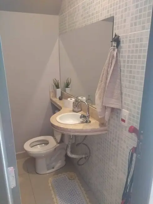 Foto 8 de Sobrado com 3 quartos à venda, 107m2 em Loteamento Fernando Camargo Nogueira, Taubate - SP