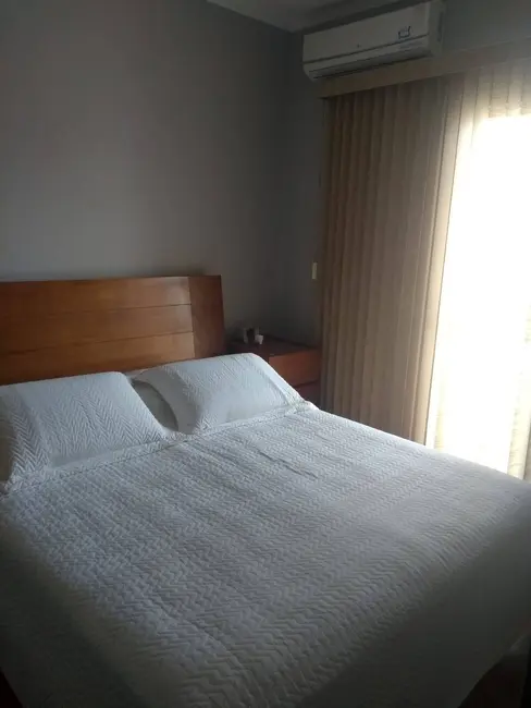 Foto 6 de Sobrado com 3 quartos à venda, 107m2 em Loteamento Fernando Camargo Nogueira, Taubate - SP