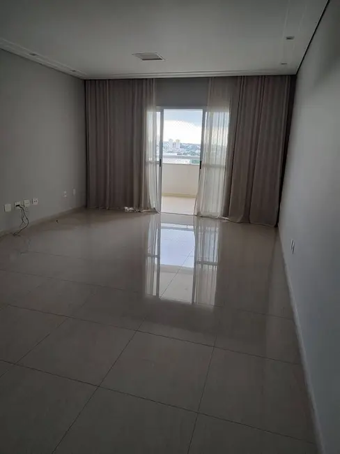 Foto 3 de Apartamento com 3 quartos à venda em Jardim Eulália, Taubate - SP