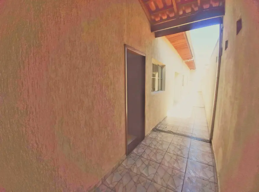 Foto 3 de Casa com 2 quartos à venda, 125m2 em Parque São Cristóvão, Taubate - SP