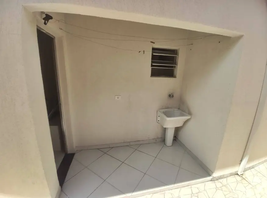 Foto 4 de Casa com 2 quartos à venda, 125m2 em Parque São Cristóvão, Taubate - SP