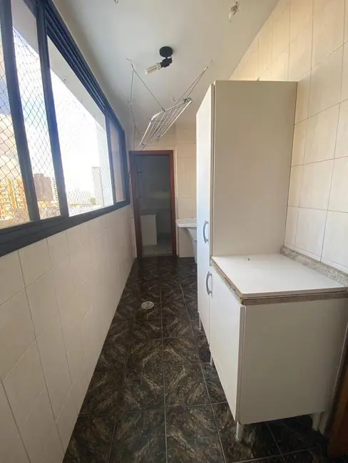 Foto 9 de Apartamento com 4 quartos à venda, 144m2 em Centro, Taubate - SP