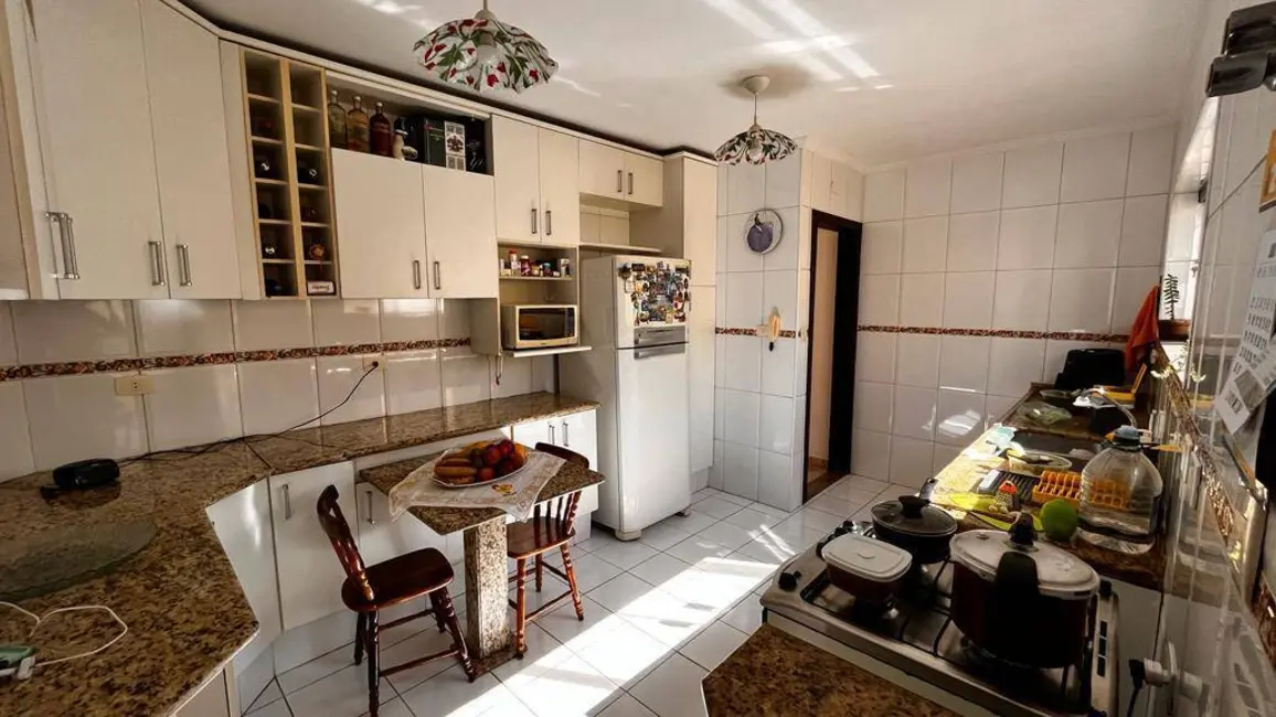 Foto 6 de Sobrado com 3 quartos à venda, 333m2 em Jardim das Nações, Taubate - SP