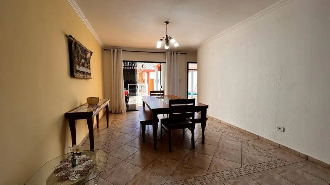 Foto 5 de Sobrado com 3 quartos à venda, 333m2 em Jardim das Nações, Taubate - SP