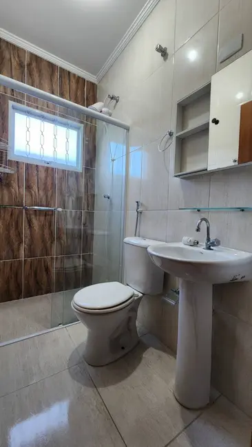 Foto 6 de Casa com 2 quartos à venda, 125m2 em Residencial Estoril, Taubate - SP