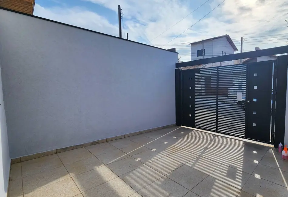 Foto 4 de Casa com 2 quartos à venda, 125m2 em Residencial Estoril, Taubate - SP