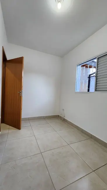 Foto 9 de Casa com 2 quartos à venda, 125m2 em Residencial Estoril, Taubate - SP