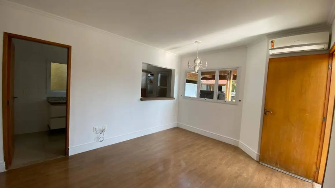 Foto 4 de Casa com 3 quartos à venda, 224m2 em Parque Paduan, Taubate - SP