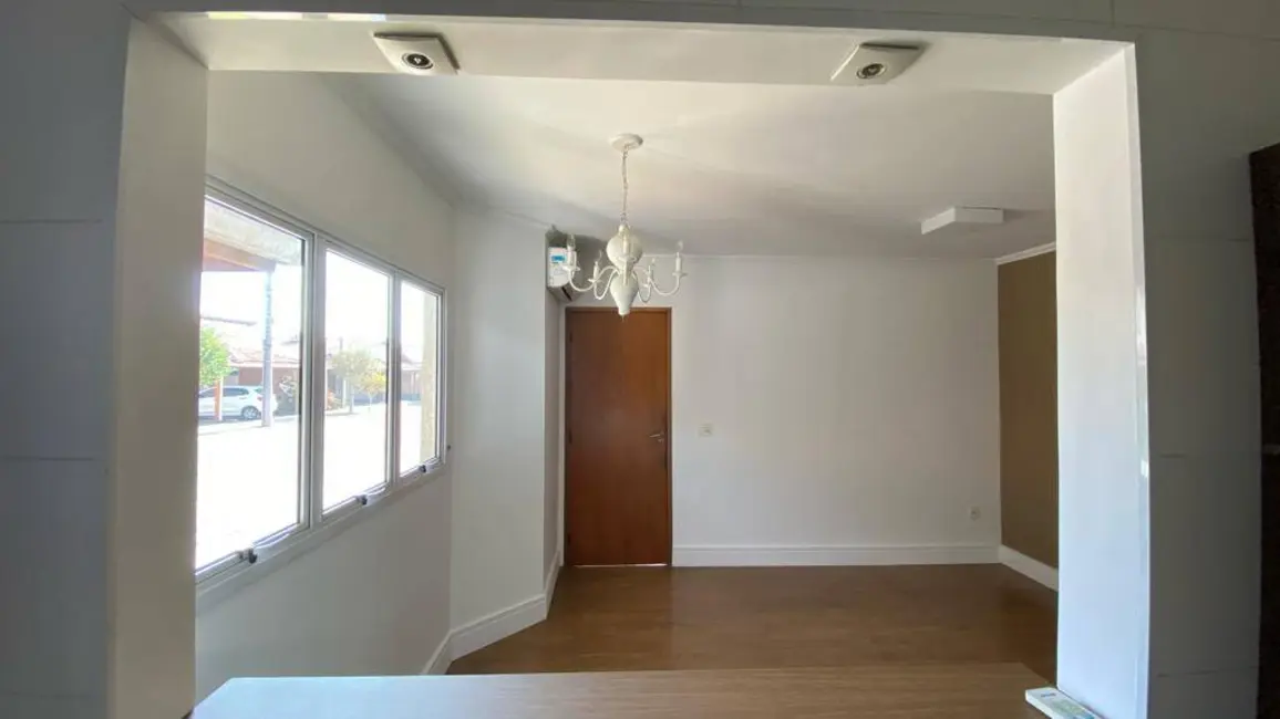 Foto 9 de Casa com 3 quartos à venda, 224m2 em Parque Paduan, Taubate - SP