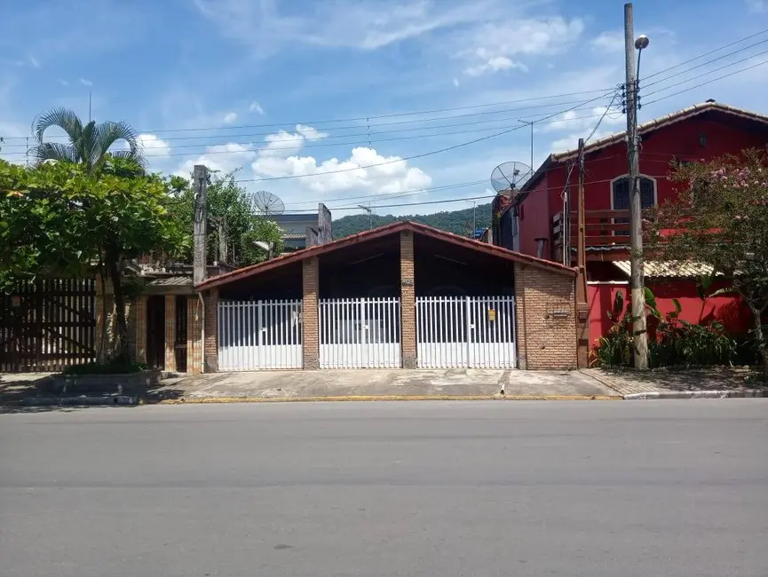 Foto 1 de Casa com 4 quartos à venda, 384m2 em Ubatuba - SP