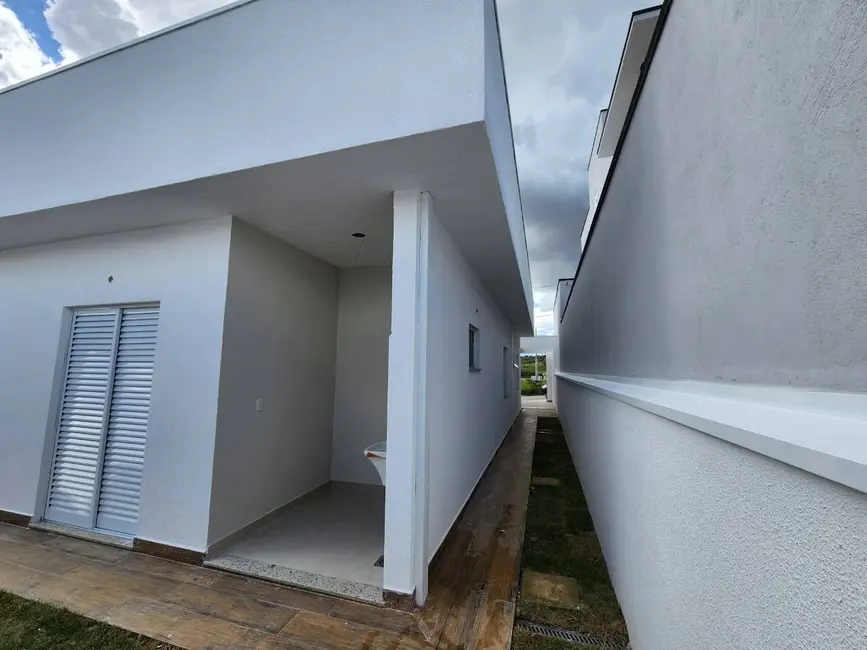 Foto 2 de Casa com 3 quartos à venda, 250m2 em Taubate - SP
