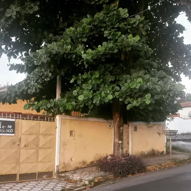 Foto 2 de Casa com 3 quartos à venda, 140m2 em Chácara do Visconde, Taubate - SP