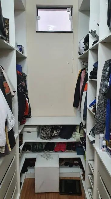 Foto 8 de Casa com 3 quartos à venda, 300m2 em Tremembe - SP