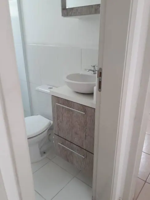 Foto 5 de Apartamento com 2 quartos à venda e para alugar, 56m2 em Estiva, Taubate - SP