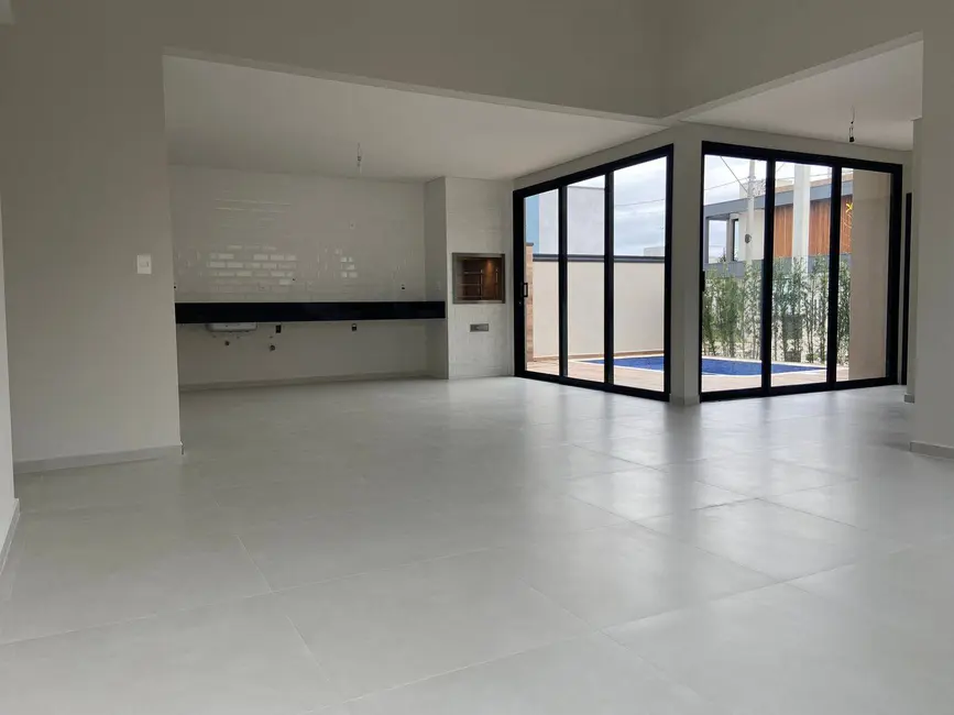Foto 5 de Casa com 3 quartos à venda, 329m2 em Residencial Ouroville, Taubate - SP