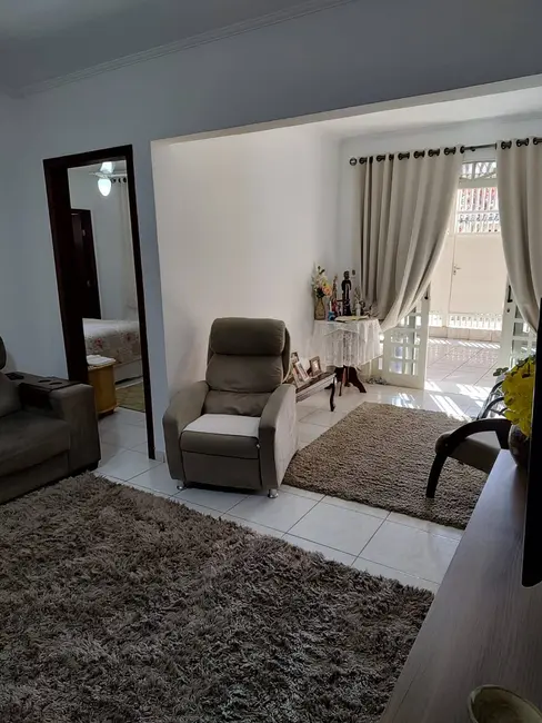 Foto 4 de Casa com 4 quartos à venda em Parque Senhor do Bonfim, Taubate - SP