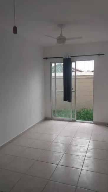 Foto 2 de Apartamento com 2 quartos para alugar, 57m2 em Chácara do Visconde, Taubate - SP