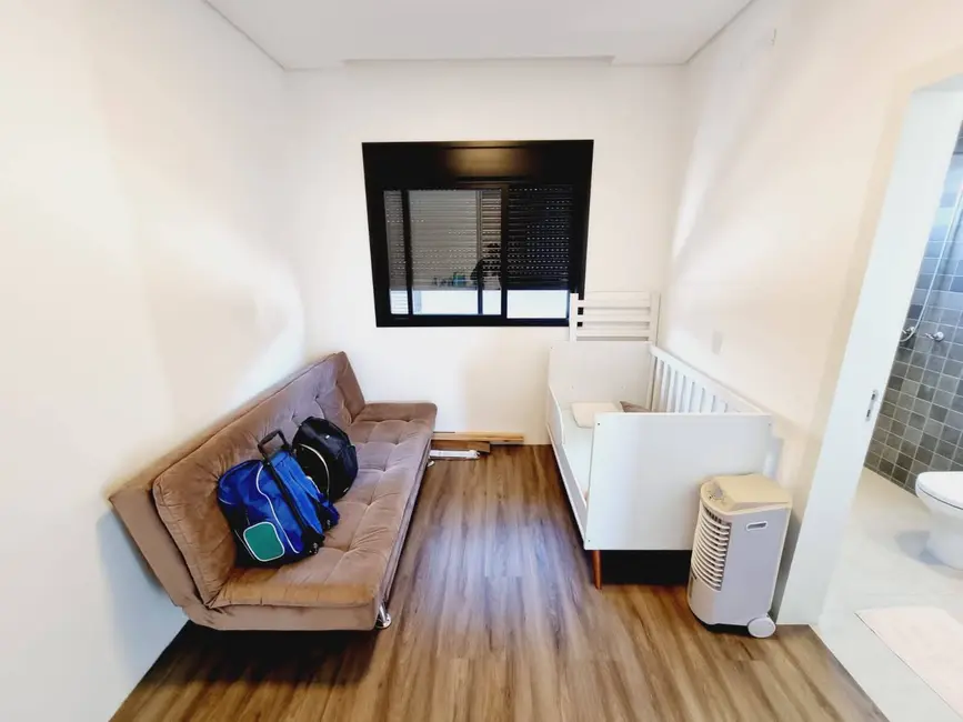 Foto 25 de Casa à venda, 300m2 em Piracangaguá, Taubate - SP