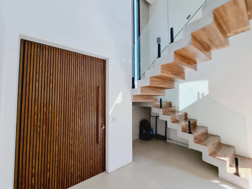 Foto 27 de Casa à venda, 300m2 em Piracangaguá, Taubate - SP