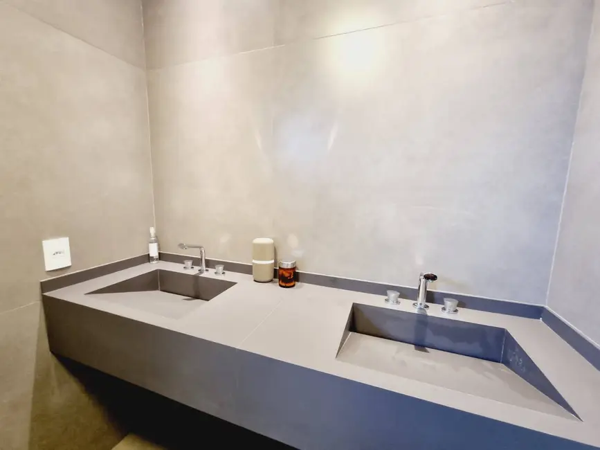 Foto 21 de Casa à venda, 300m2 em Piracangaguá, Taubate - SP