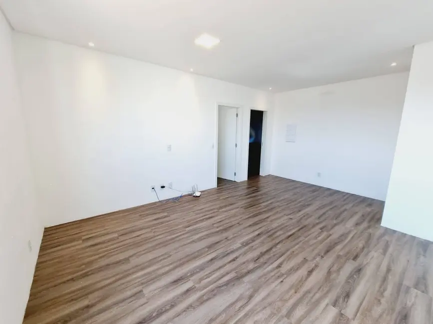 Foto 6 de Casa à venda, 300m2 em Piracangaguá, Taubate - SP