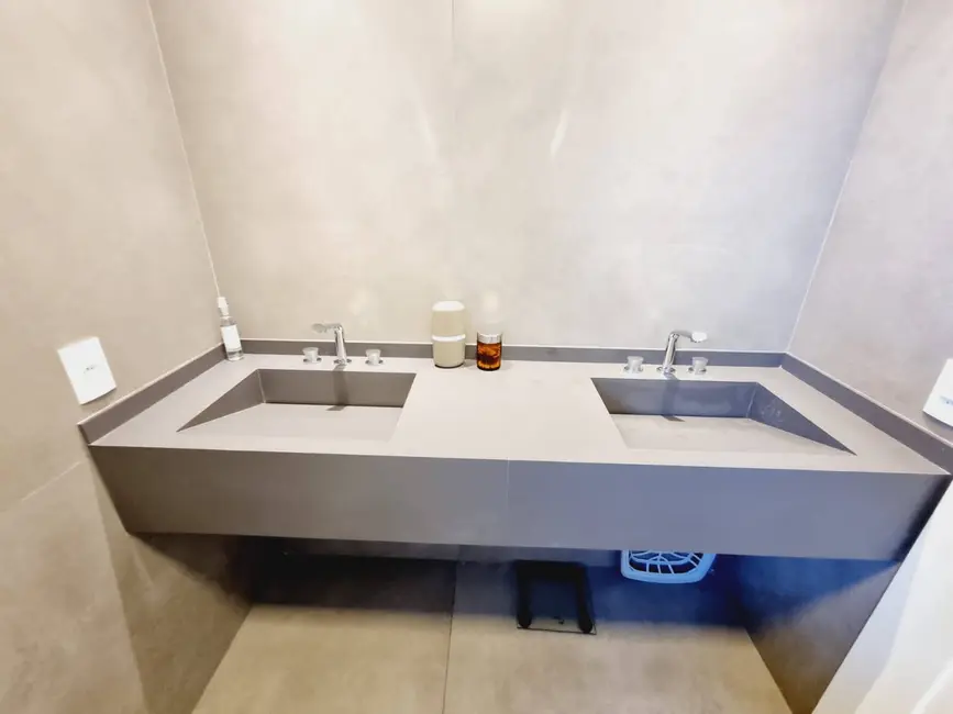 Foto 19 de Casa à venda, 300m2 em Piracangaguá, Taubate - SP