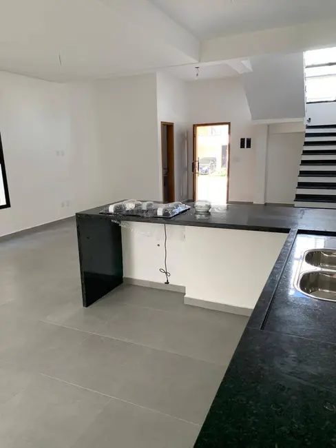 Foto 4 de Casa com 3 quartos à venda, 150m2 em Morada dos Nobres, Taubate - SP