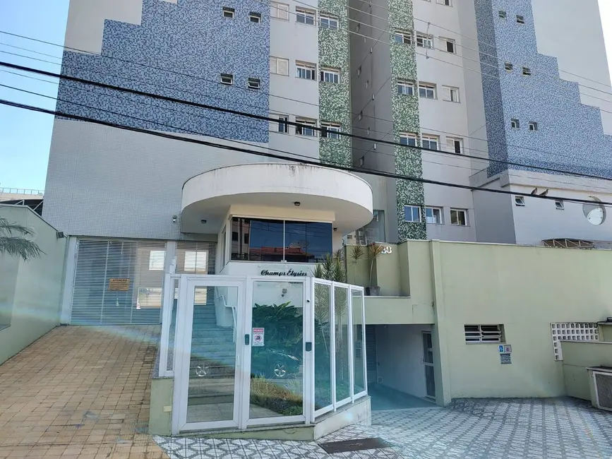 Foto 2 de Apartamento com 3 quartos à venda, 120m2 em Jardim Eulália, Taubate - SP