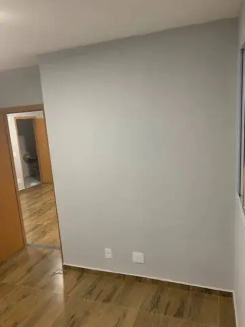 Apartamento com 2 quartos para alugar, 47m2 em Piracangaguá, Taubate - SP - imagem 3 Foto 3 de Apartamento com 2 quartos para alugar, 47m2 em Piracangaguá, Taubate - SP