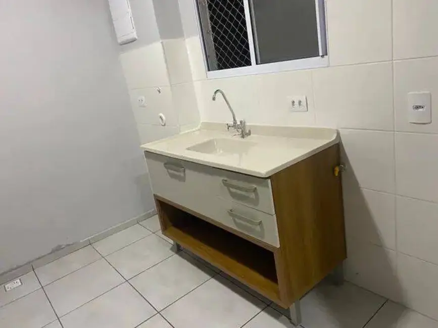 Apartamento com 2 quartos para alugar, 47m2 em Piracangaguá, Taubate - SP - imagem 4 Foto 4 de Apartamento com 2 quartos para alugar, 47m2 em Piracangaguá, Taubate - SP