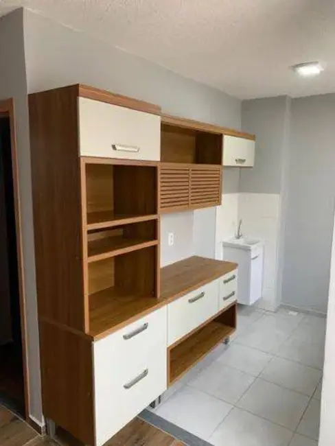 Apartamento com 2 quartos para alugar, 47m2 em Piracangaguá, Taubate - SP - imagem 5 Foto 5 de Apartamento com 2 quartos para alugar, 47m2 em Piracangaguá, Taubate - SP