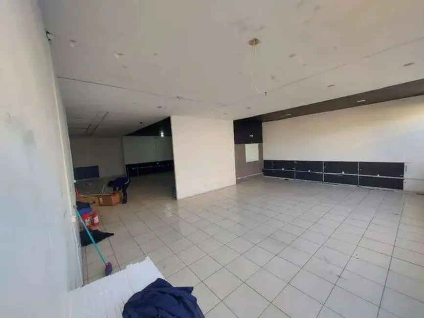 Foto 2 de Sala Comercial para alugar, 250m2 em Centro, Taubate - SP