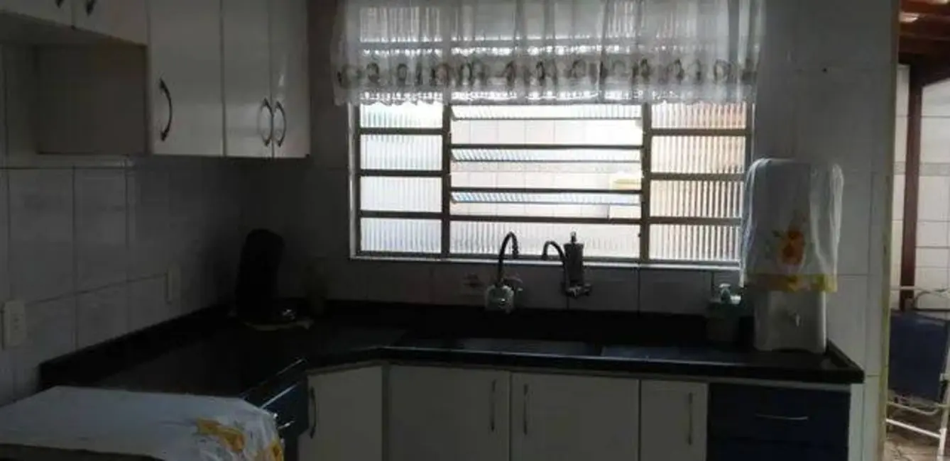 Foto 3 de Casa com 3 quartos à venda, 140m2 em Quiririm, Taubate - SP