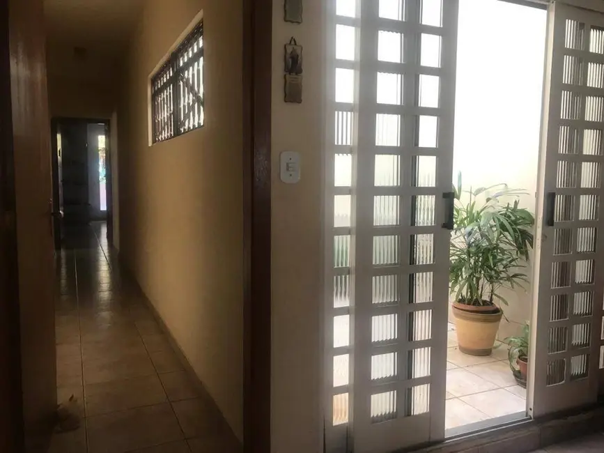 Foto 8 de Casa com 3 quartos à venda em Granjas Santa Terezinha, Taubate - SP