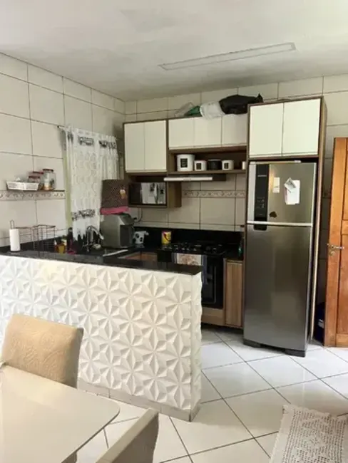 Foto 2 de Casa com 2 quartos à venda, 125m2 em Parque Aeroporto, Taubate - SP