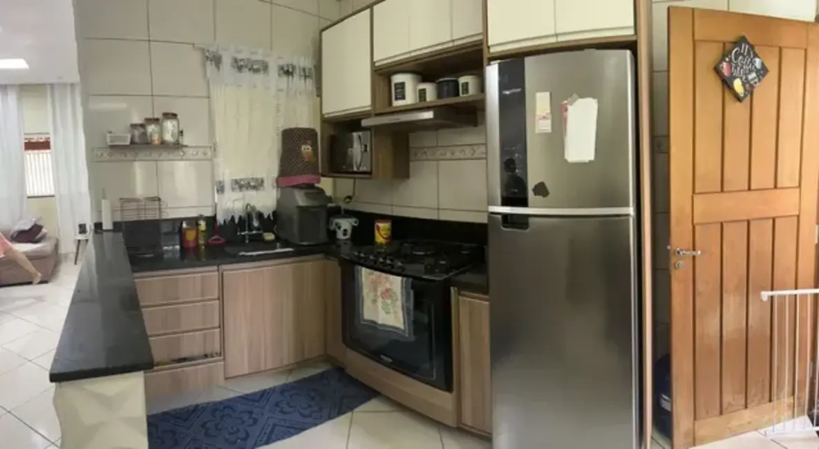 Foto 3 de Casa com 2 quartos à venda, 125m2 em Parque Aeroporto, Taubate - SP